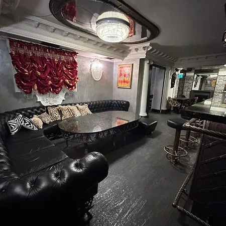 B&B Safari House - 비스와