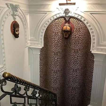 Safari House - Panzió 3*