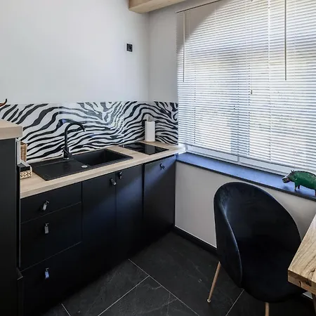 Safari House - 3*