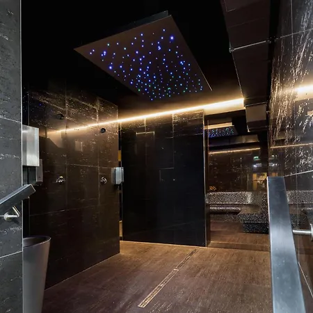 Panzió Safari House -