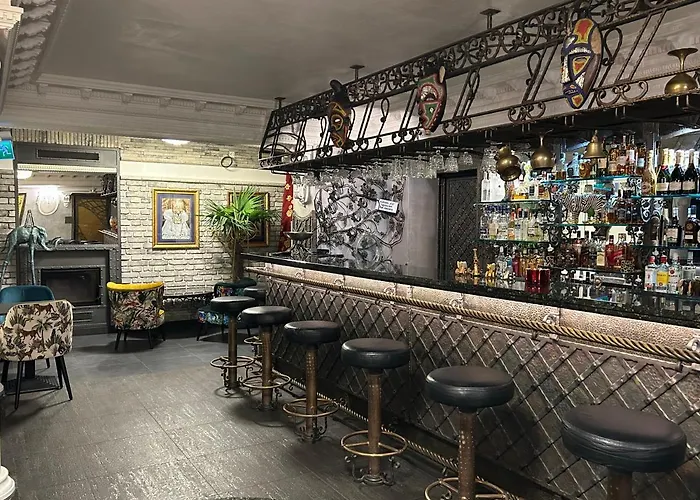 Safari House - Bed & Breakfast Wisla