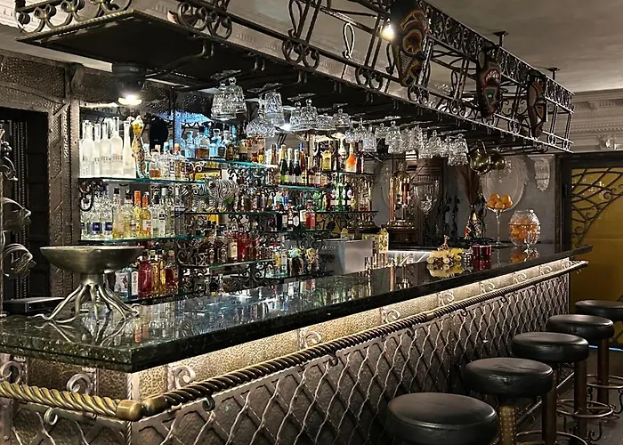 Safari House - Bed & Breakfast Wisla