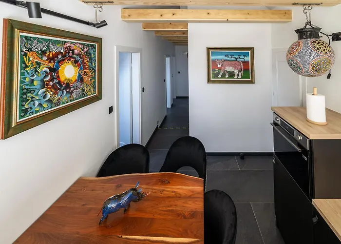 Safari House - Bed & Breakfast Wisla