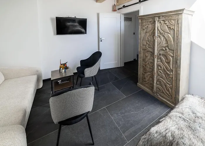 Safari House - Bed & Breakfast Wisla