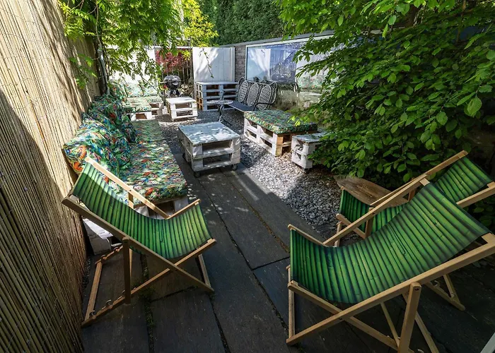 Safari House - Bed & Breakfast