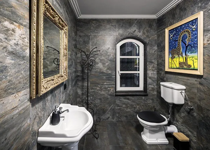 Safari House - Bed & Breakfast 3*