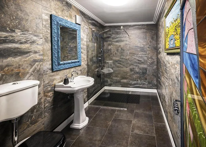 Safari House - Bed & Breakfast