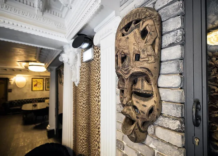 Safari House - Bed & Breakfast 3*